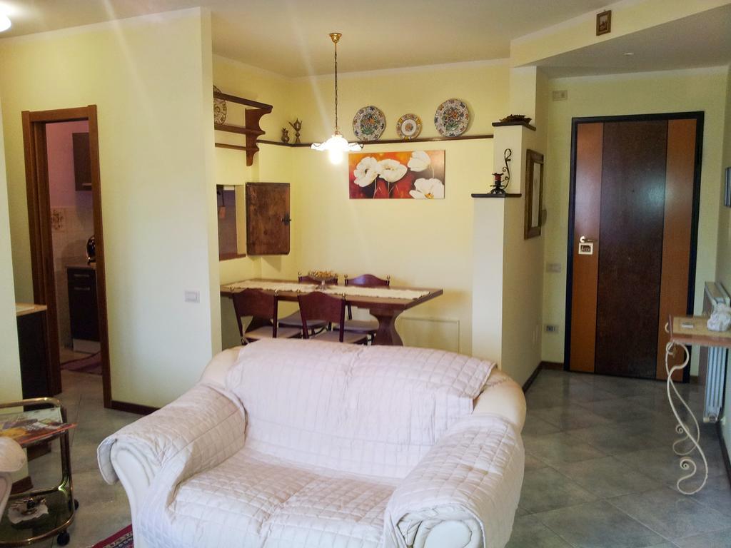 Assisi Casa Degli Angeli Apartment Стая снимка