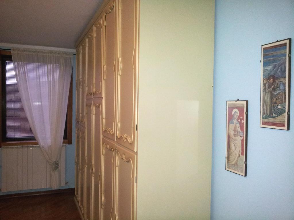 Assisi Casa Degli Angeli Apartment Стая снимка