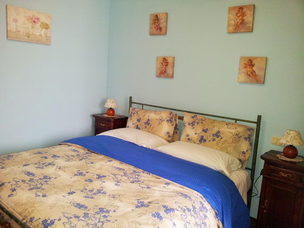 Assisi Casa Degli Angeli Apartment Стая снимка